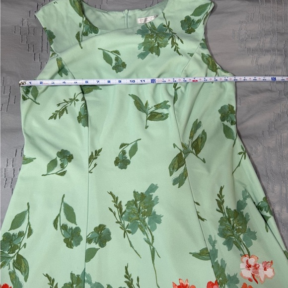 London Times Woman Dress sz14w Sleeveless Green & Peach Floral Cottagecore Curvy - Picture 3 of 6